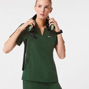 FIGS- British Racing Green color Scrub Set- INALA TOP Med/ YOLA PANTS Med!
